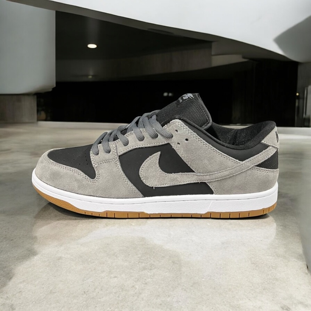 Nike SB Dunk Low • Dark Gray