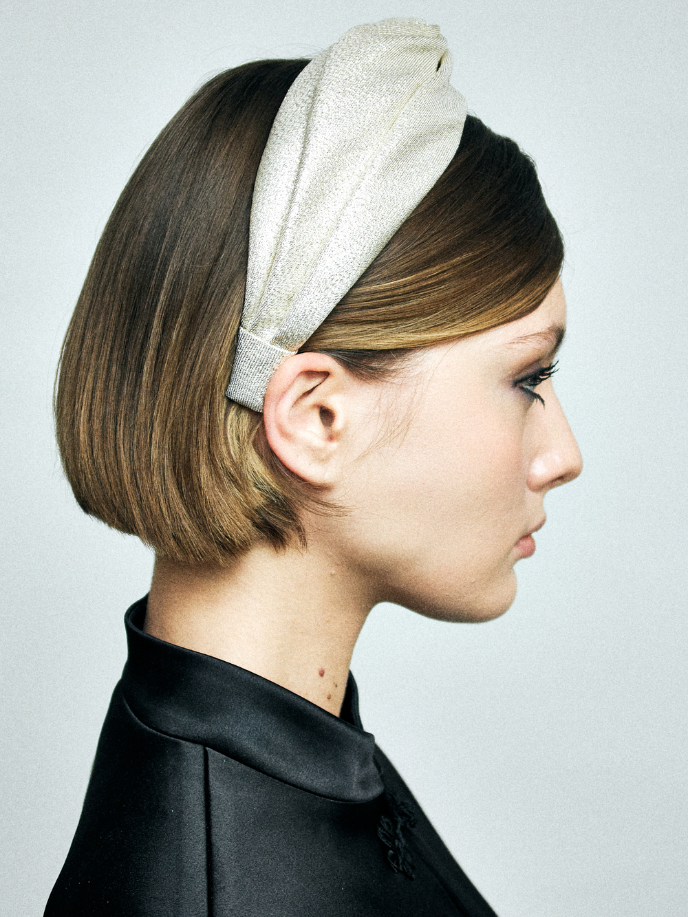 Ободок узел в цвете шампань