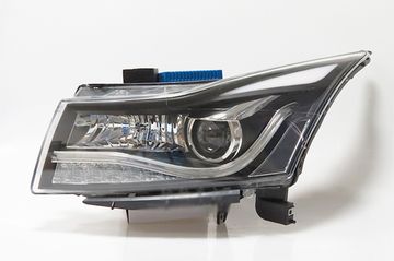 Передние фары Шевроле Круз V12 Type