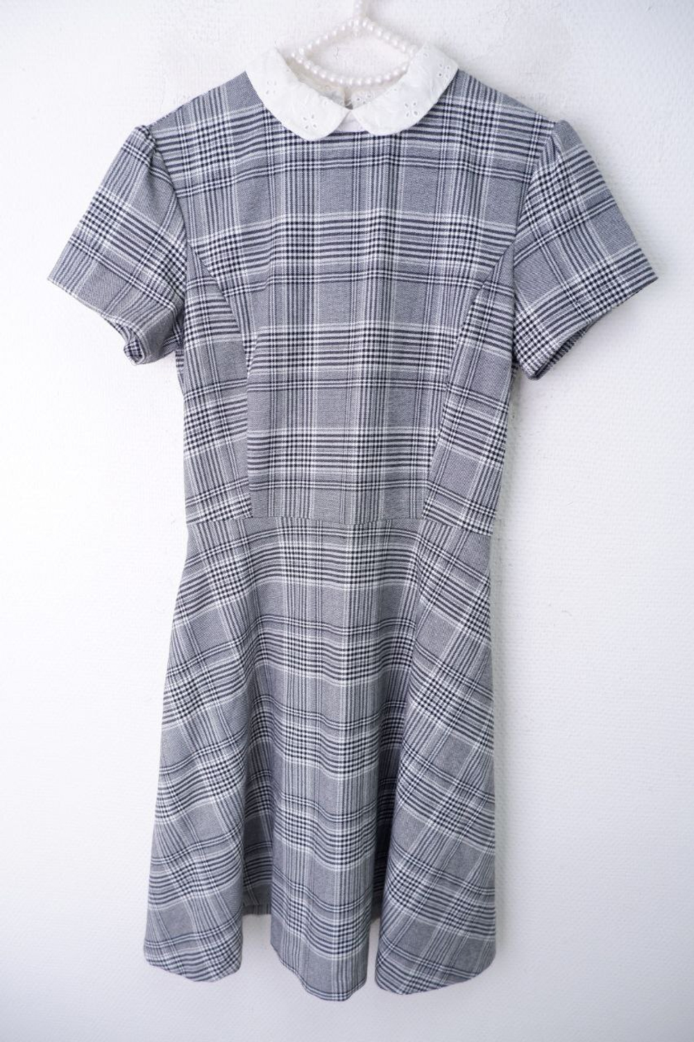 Платье Reserved в клетку 40 размер