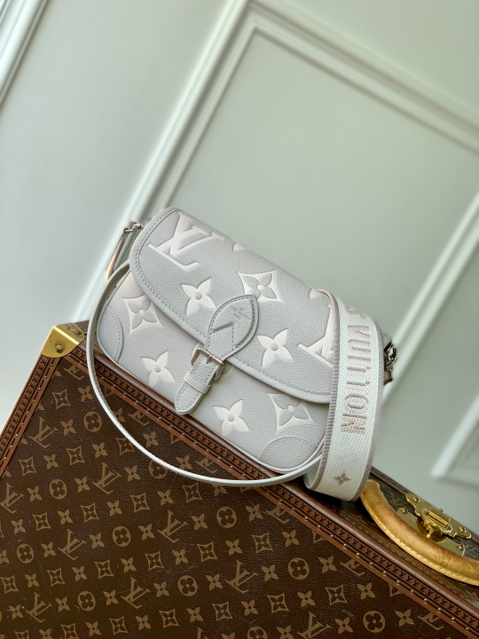 Louis Vuitton Diane