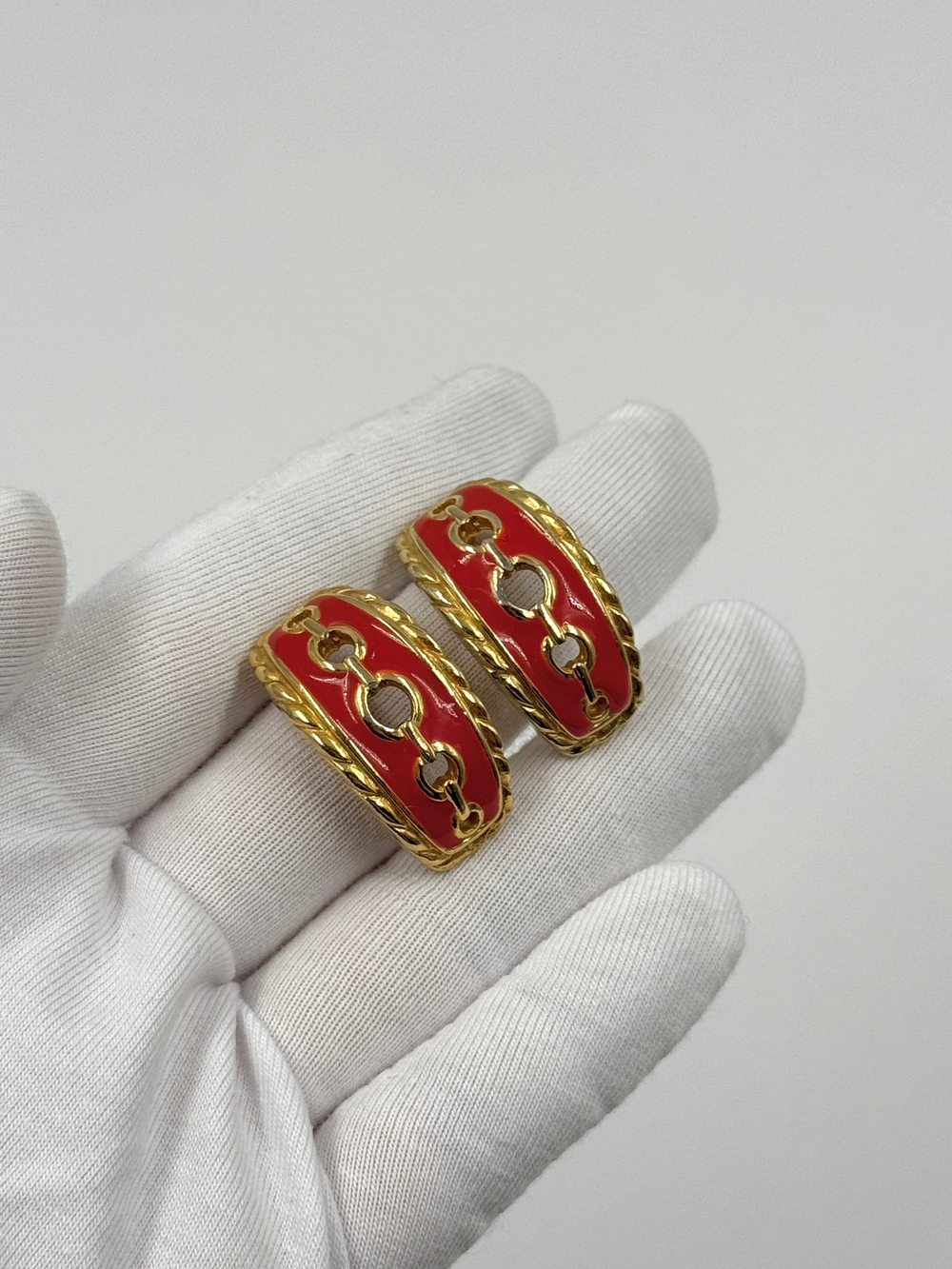 Серьги полукольца с красной эмалью