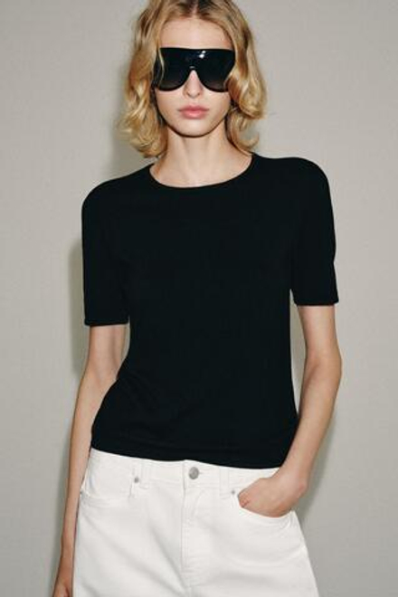 ZARA ТРИКОТАЖНЫЙ ТОП С КОРОТКИМИ РУКАВАМИ, ЧЕРНЫЙ