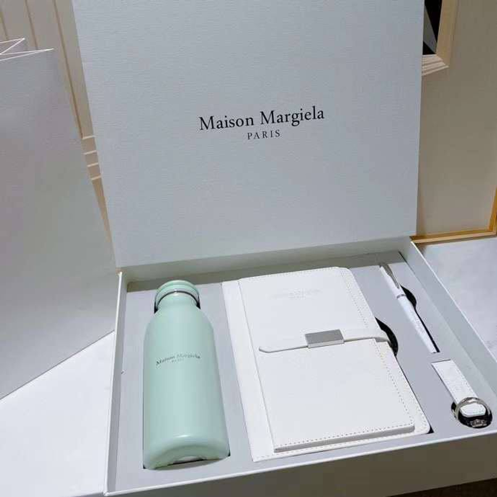 Набор Maison Margiela (блокнот + ручка + термос + брелок), арт. 468272449