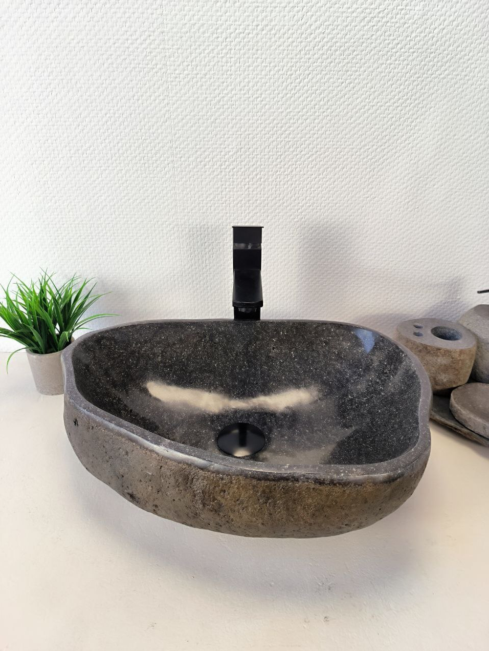 Раковина из речного камня RS-65968 49х34х15 из натурального камня