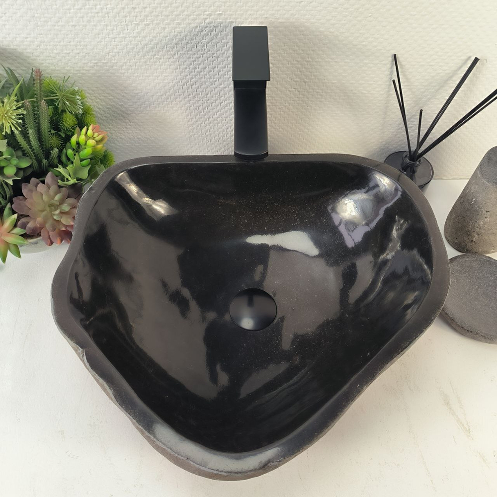 Раковина из речного камня RS-65251 46*42*15 0856