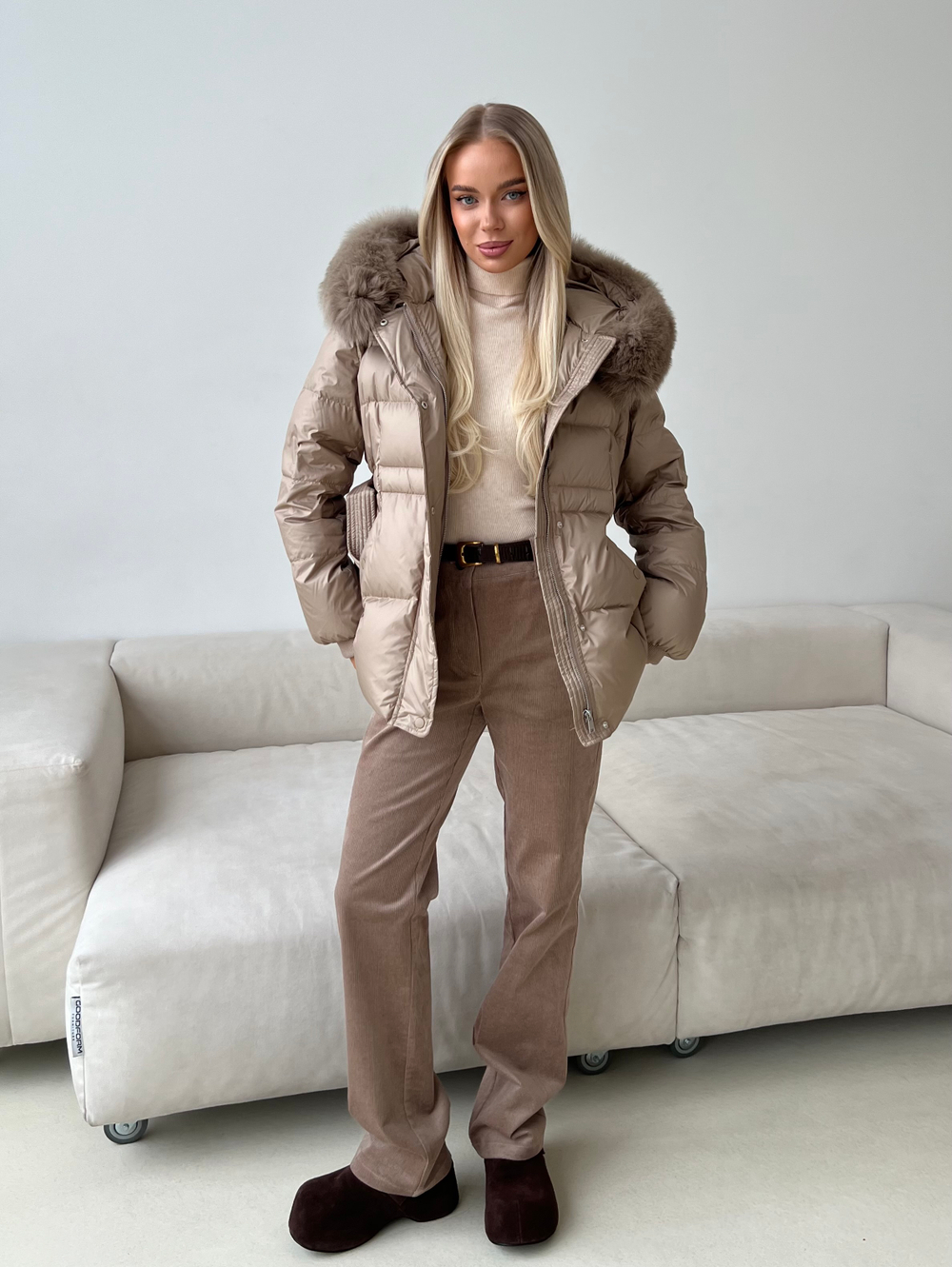 Пуховик Fresh миди с поясом песочный
