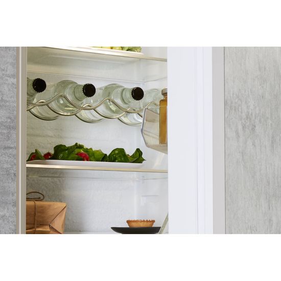 Встраиваемый холодильник Hotpoint-Ariston BCB 7525 AA