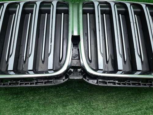 Решетка радиатора BMW 7er G11 G12 (2019-2022)