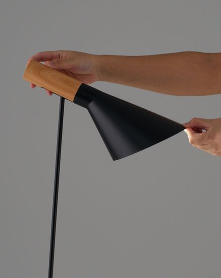 Лампа настольная Moderli V11333-1T Turin