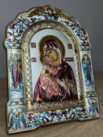 Владимирская БМ, икона арочная с рамкой под стеклом, красное дерево, эмаль 206х270