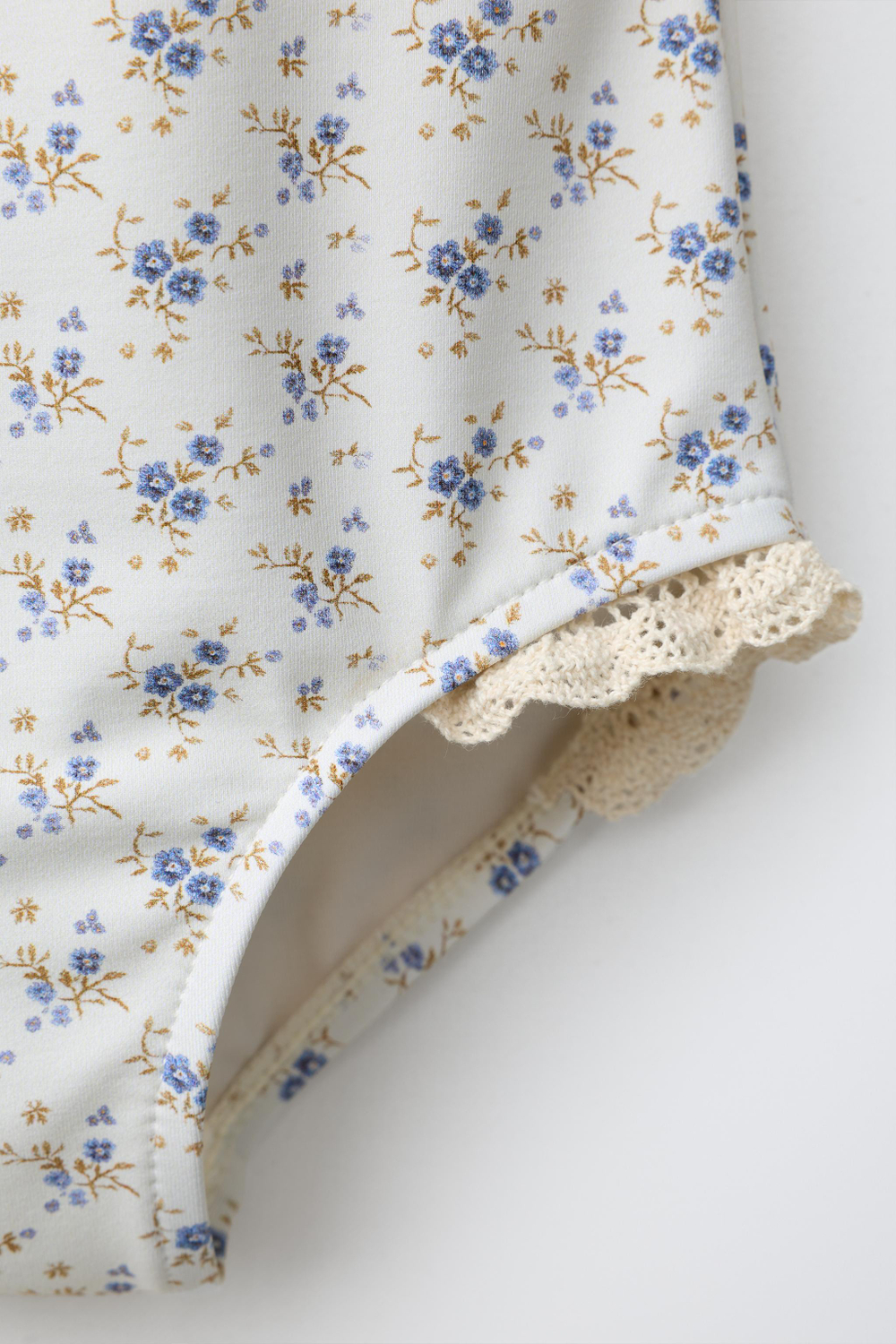 ZARA КУПАЛЬНИК С ЦВЕТОЧНЫМ КРУЖЕВОМ, БЕЖЕВЫЙ