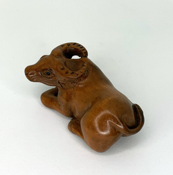 Нэцкэ Бык Символ 2021 года