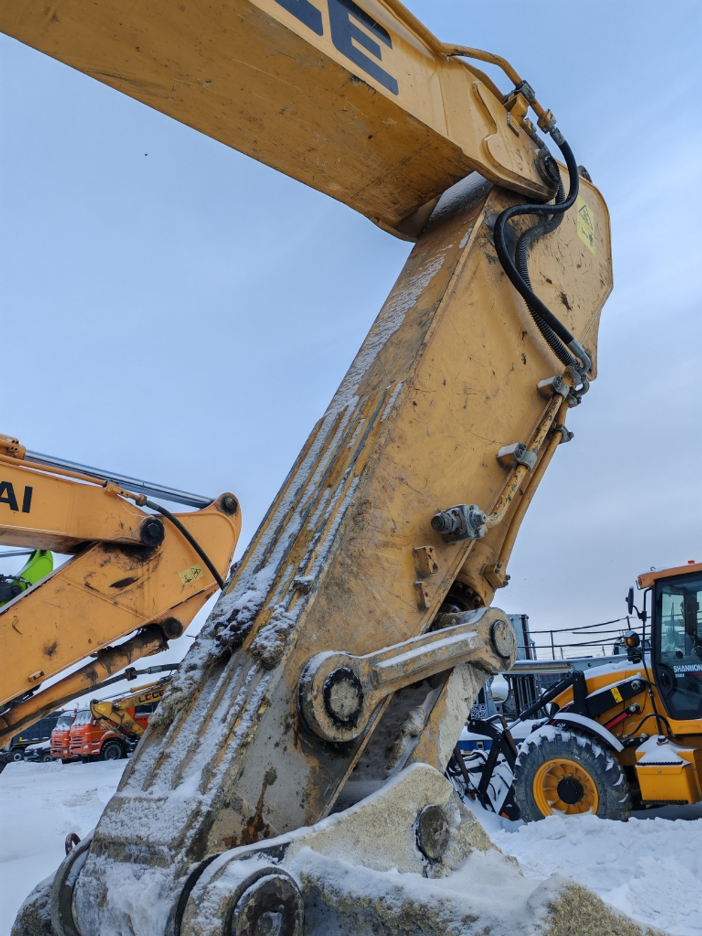 LGCE E6300 Экскаватор E6300F (Дизельный, 7,1 л, 231 л.с., АТ)