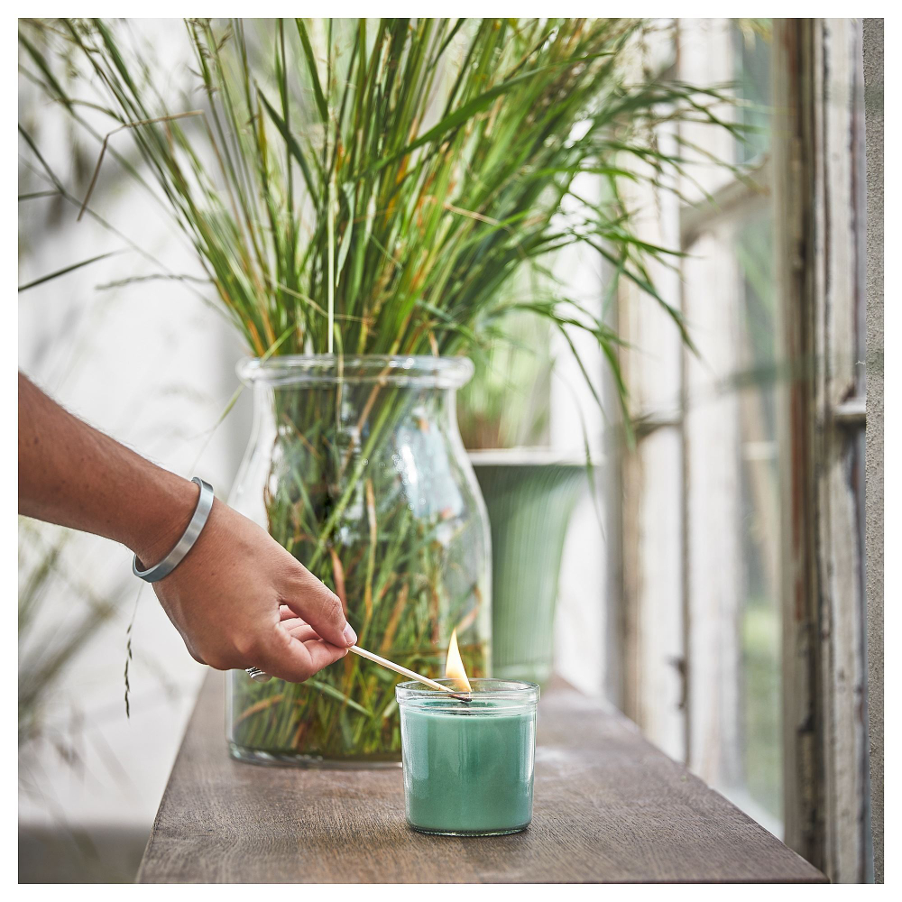 Свеча ароматическая IKEA HEDERSAM (ХЕДЕРСАМ), Свежая трава, Светло-зеленый, 40 часов