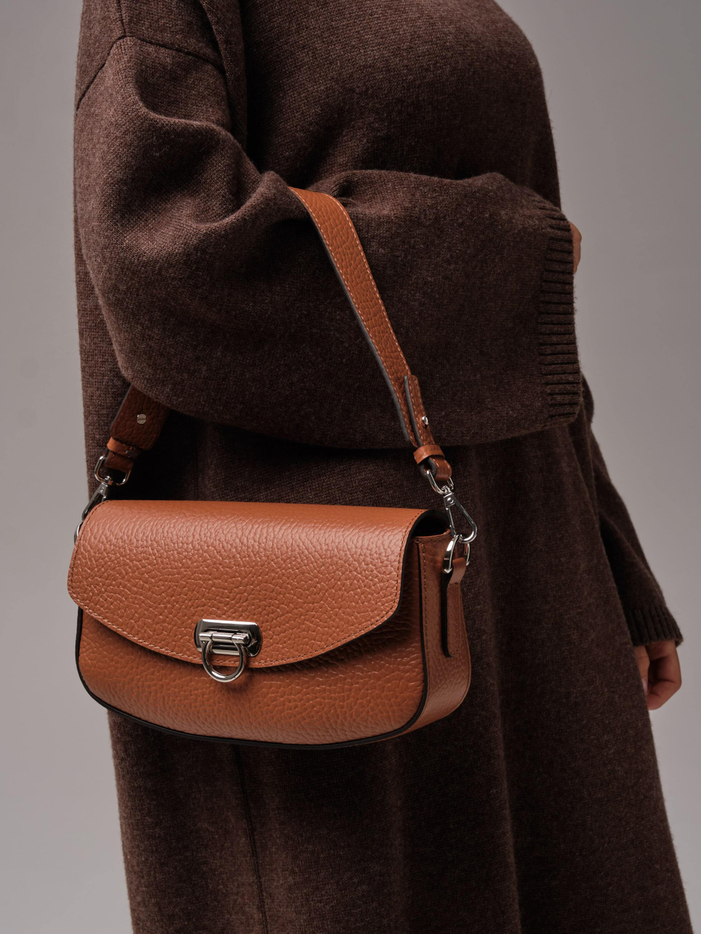 Кожаная сумка Azaro 31049 коричневый камень соло