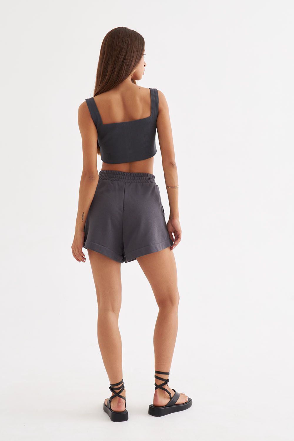 Шорты укороченные из премиум футера цвета антрацит