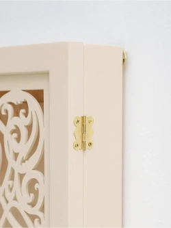 Ключница настенная в прихожую закрытая