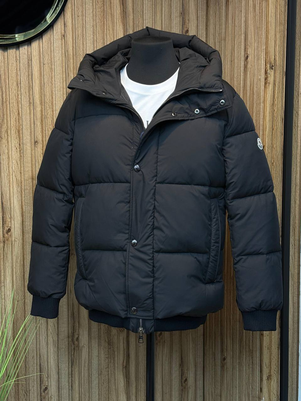 Пуховик Moncler