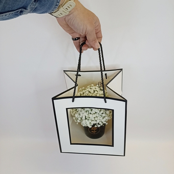 Стаканчик с гипсофилой "Black and White"