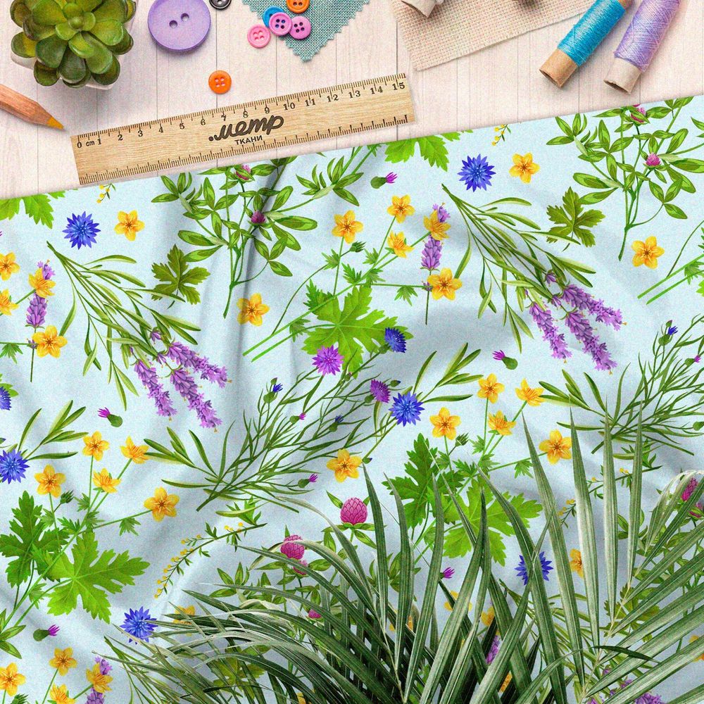 Ткань шифон полевые цветы и сочная зелень на голубом фоне