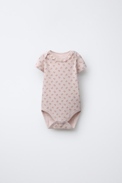 ZARA НАБОР ИЗ ПЯТИ БОДИ С ЦВЕТОЧНЫМ ПРИНТОМ, ПУДРОВО-РОЗОВЫЙ