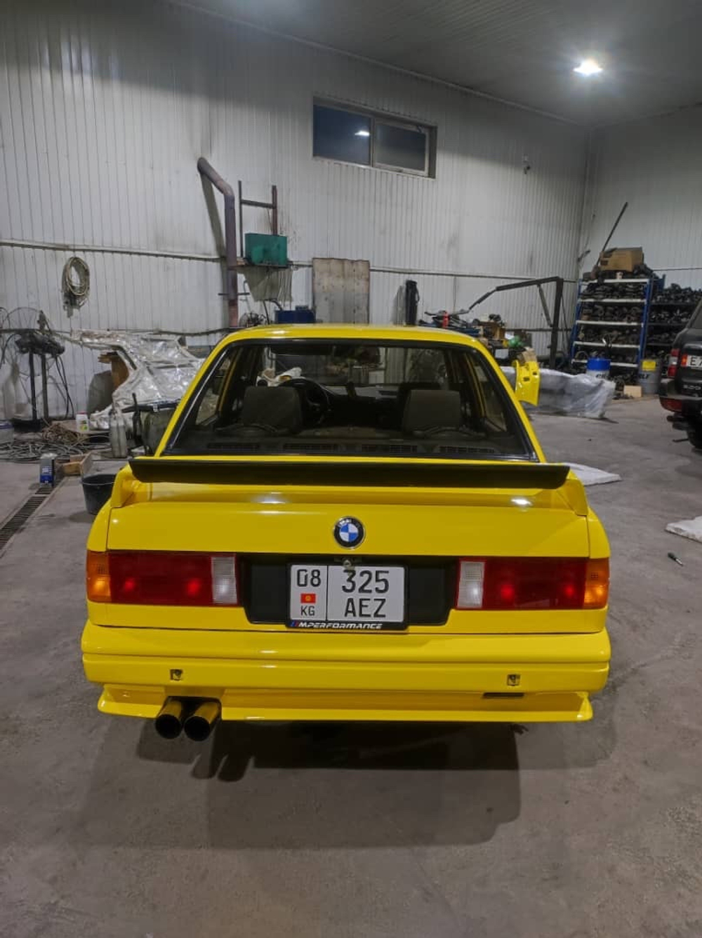 BMW E30 M3 EVO Задний бампер (Реплика "Стекловолокно")