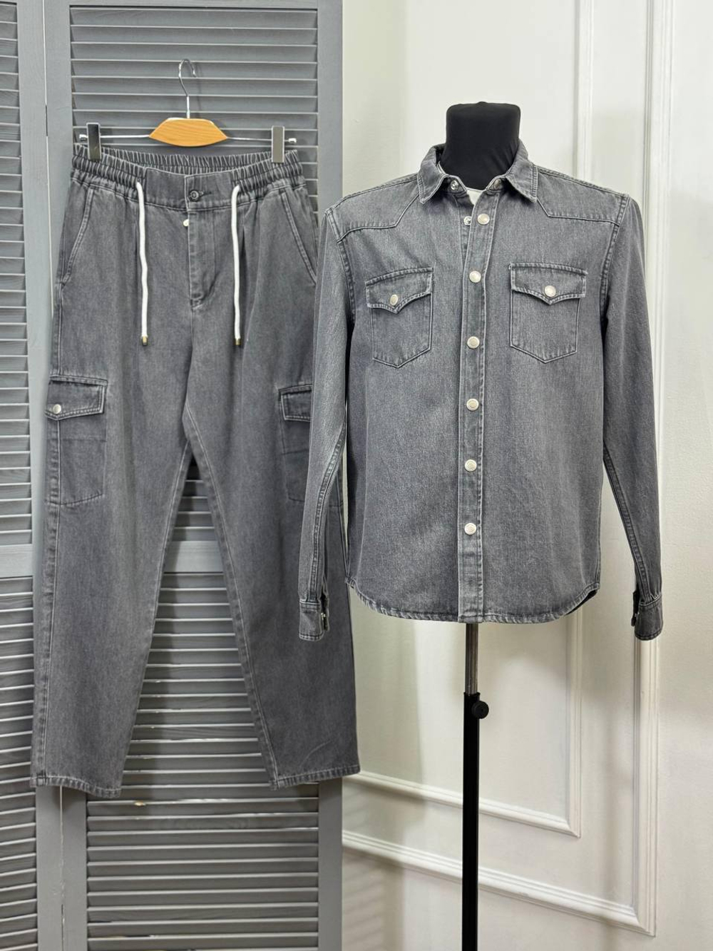 Джинсовый костюм Brunello Cucinelli