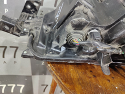 Фара правая LED Mazda CX-30 19-нв Б/У Оригинал DFR751030