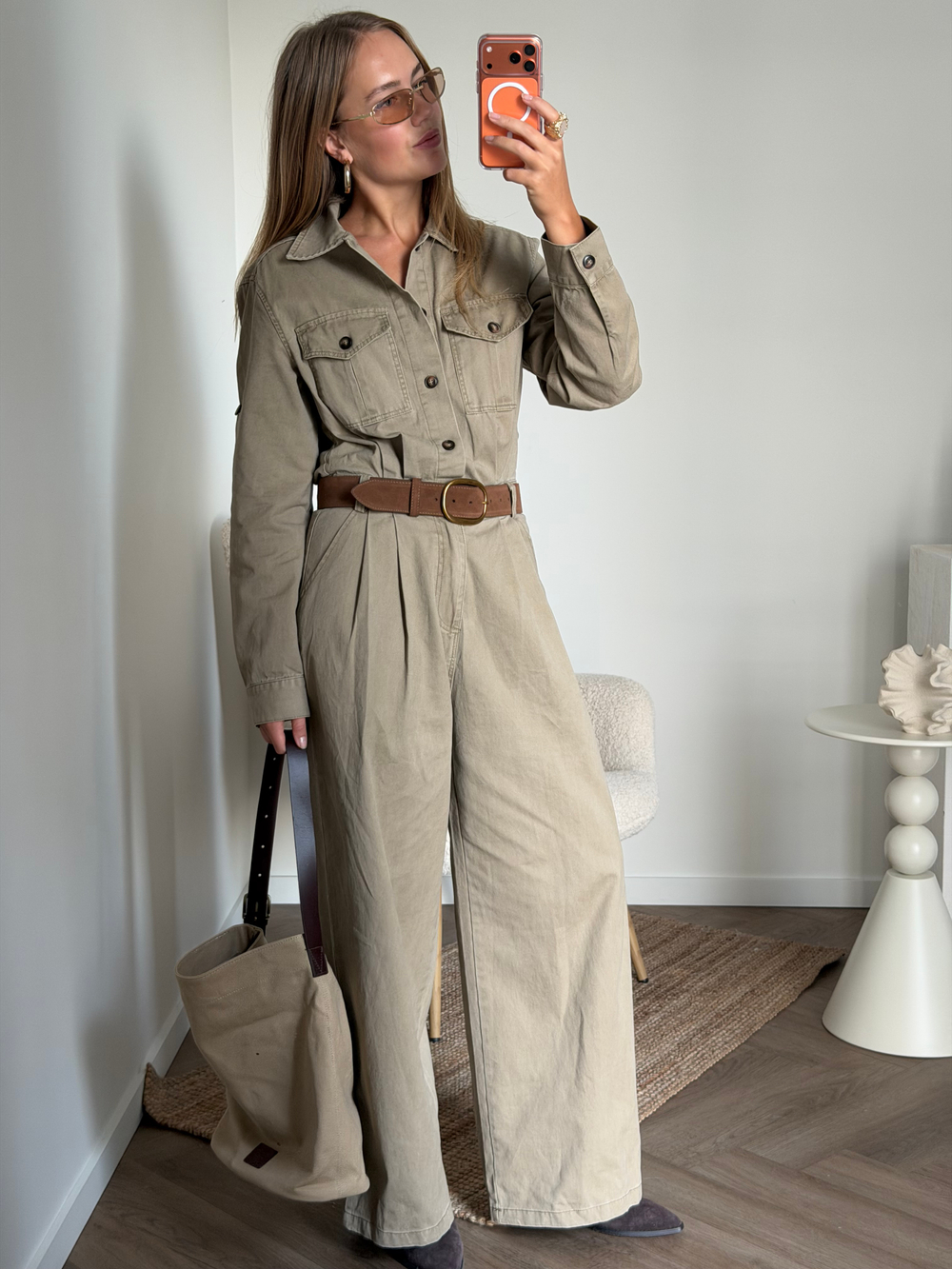 Комбинезон бежевый