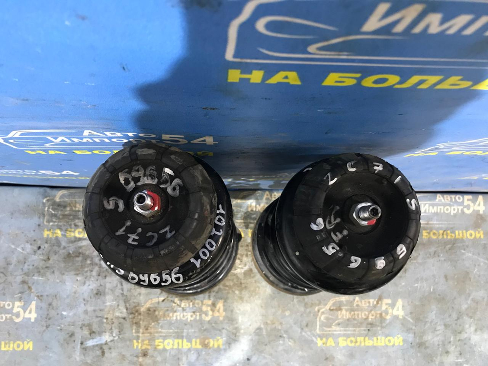 Стойка передняя правая SUZUKI SWIFT 2004-2010