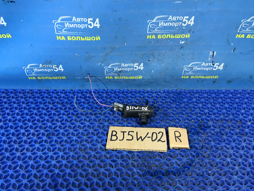 Моторчик бачка омывателя MAZDA FAMILIA 2001