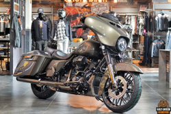 Мотоцикл Harley-Davidson CVO STREET GLIDE (Bronze Armor) с НДС