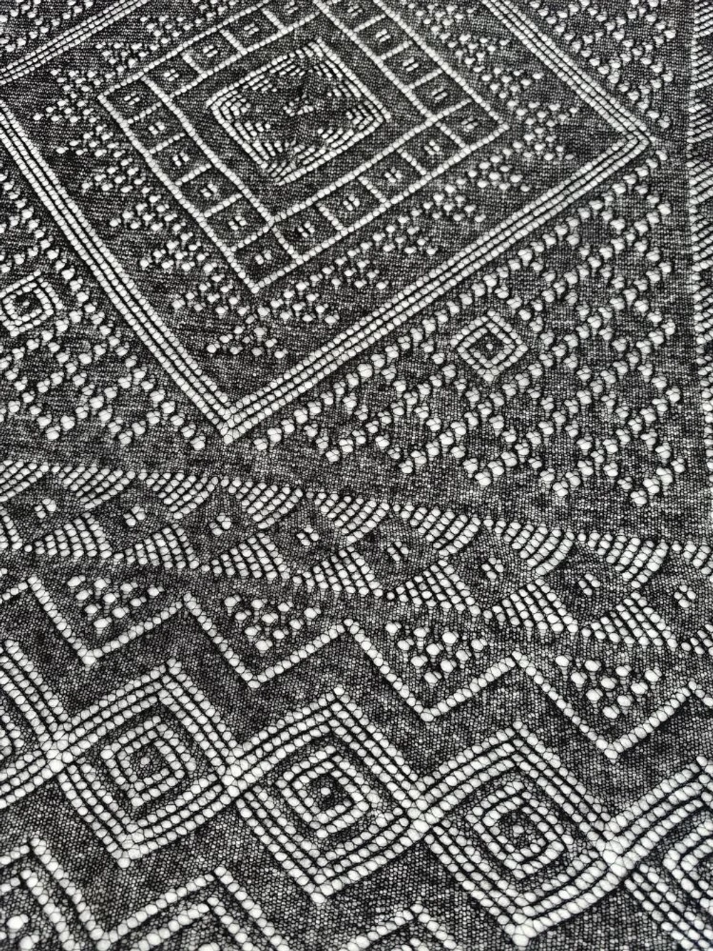 Оренбургский пуховый платок-паутинка А130-07 черный