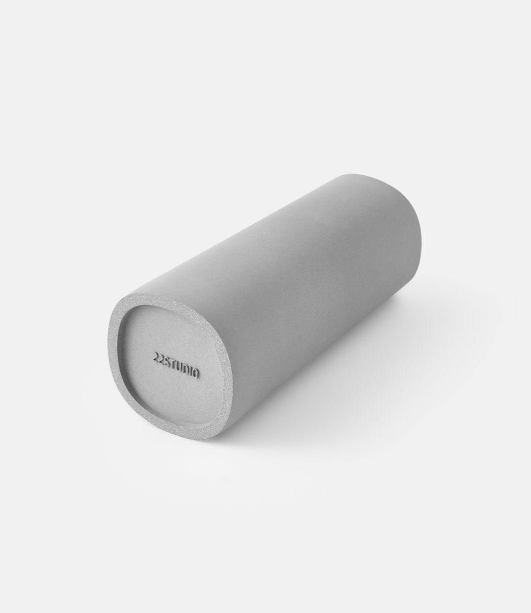 22 Studio Superellipse Large — ваза из бетона