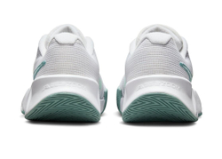 Женские теннисные кроссовки Nike Zoom GP Challenge Pro - white/mint foam cannon
