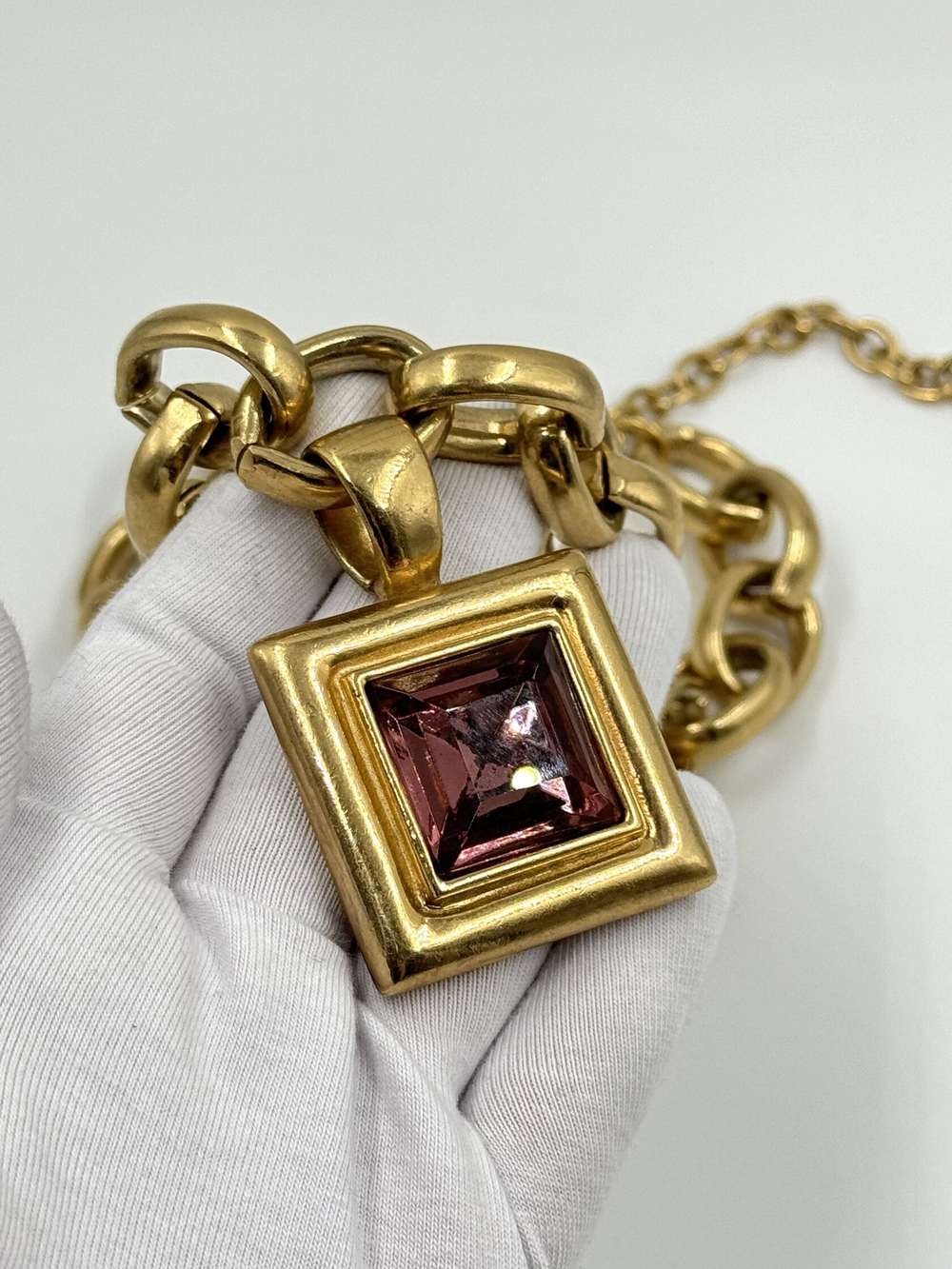 Колье Givenchy