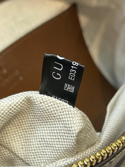 Сумка-мессенджер Gucci GG Supreme