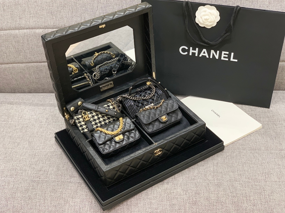 Chanel Flap 12 cm