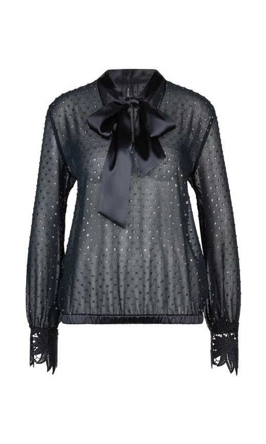 Черная блуза с бантом