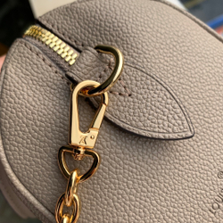 Louis Vuitton Speedy 20