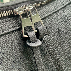 Louis Vuitton Hand It All MM