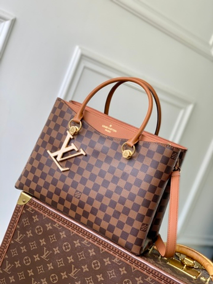 Louis Vuitton Riverside