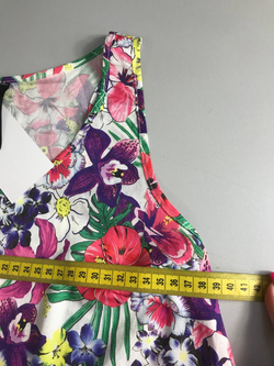 Топ яркий bestia для сочного лета 42-44 размер