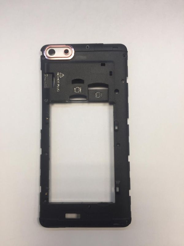 Задняя часть корпуса для BQ BQ-5020 Strike черная (рамка камеры золотая)