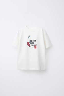 ZARA ФУТБОЛКА С ПРИНТОМ, ЭКРЮ