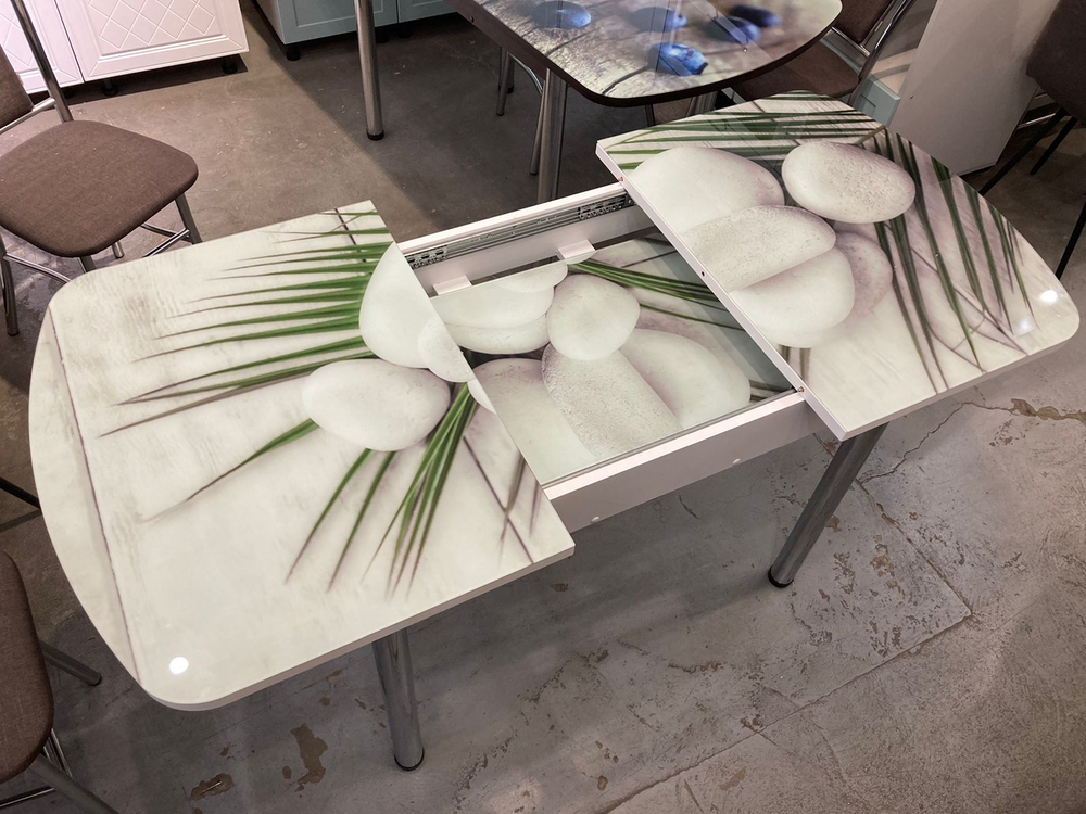 Стол разд Стеклянный подстолье прямое хром Царг.пояс белый Ст-ца камни ф/п (белая)