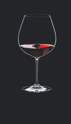 Набор бокалов для красного вина 2 шт 700 мл Riedel Vinum Burgundy Австрия на черном фоне