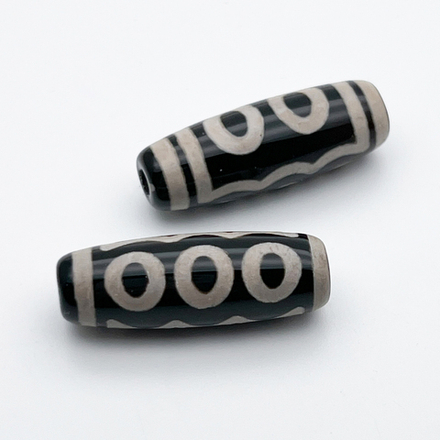 "Дзи" 5 Глаз, размер около 30*10 мм, цена за 1 шт