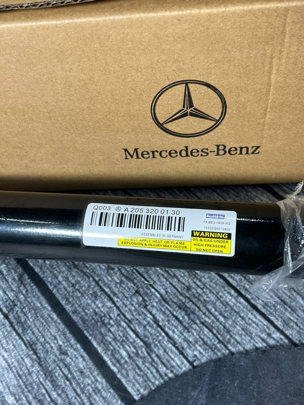 Амортизатор подвески L/R Mercedes-Benz А2053200130